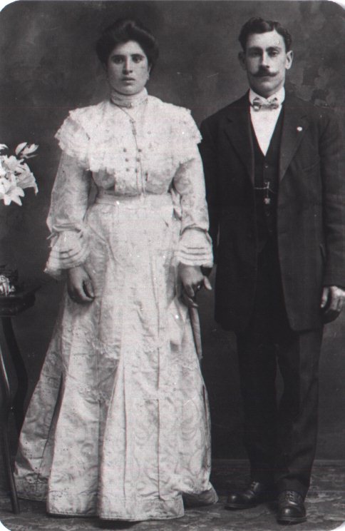 Peter and Margherita (Bova) Pagoria Wedding Picture